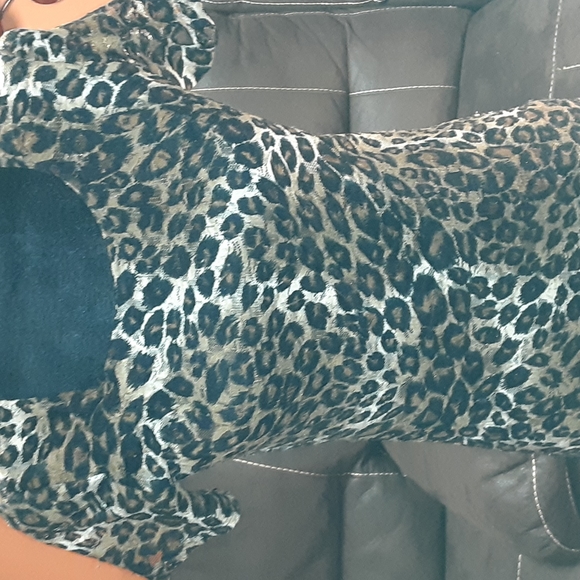 Cheetah shirt - Picture 3 of 3
